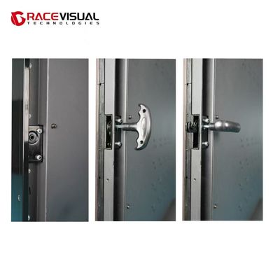 IP-Serie - Vielseitiges 640x1920mm Indoor-LED-Poster mit hoher Refreshrate und drahtloser Steuerung