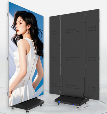 Dreifach faltbares LED-Poster-Display für den Innenbereich ist nahtlos und brillant, ideal für Luxus-Einzelhandelsausstellungen und Gastgewerbe.